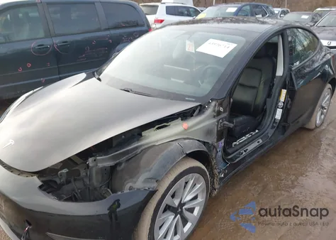 2021 Tesla Model 3 Long Range Dual Motor All-Wheel Drive z USA, uszkodzony, nr VIN 5YJ3E1EB5MF044548